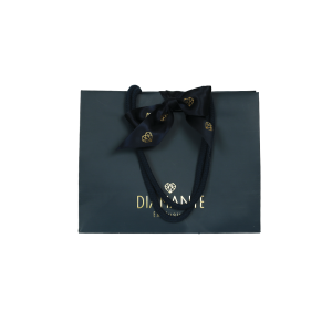 שקית קרטון מעוצבת למותג דיאמנט