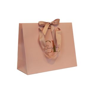 שקית קרטון למותג חני לרר