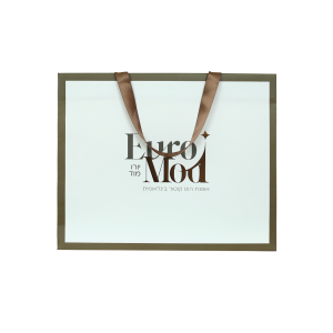 שקית קרטון לבגדי נשים יוקרתיים